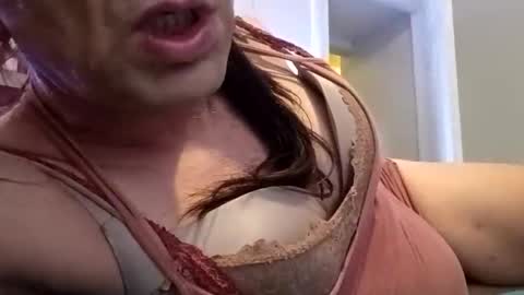 dirtygurl417898 online show from February 24, 11:03 pm