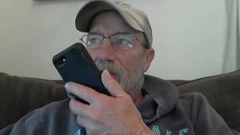 Snapshot of dirtynastyoldman chatting on March 5, 2:01 pm dirtynastyoldman online show from March 5, 2:01 pm