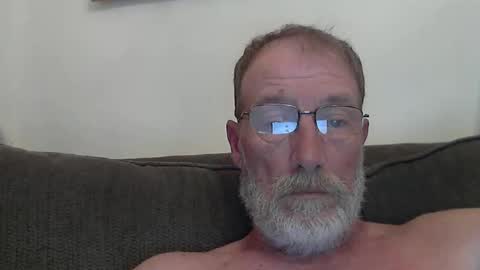 Snapshot of dirtynastyoldman chatting on September 17, 2:57 am dirtynastyoldman online show from September 17, 2:57 am