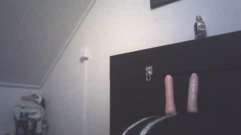 Snapshot of dirtyroccoxxx chatting on March 21, 12:37 am DIRTYROCCOJENNY online show from March 21, 12:37 am