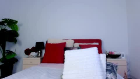 Chloe online show from March 27, 10:04 am