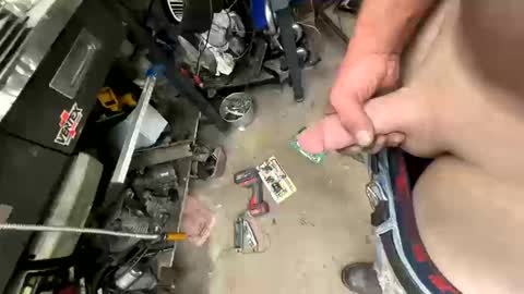 dirtywhite14 online show from October 12, 4:44 am