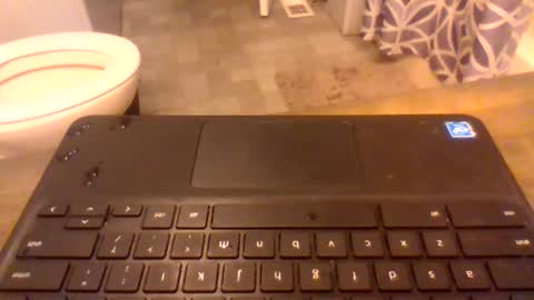 dirtywhite14 online show from October 16, 2:12 am