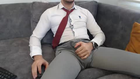 Snapshot of dirtyybooyy77 chatting on February 5, 1:27 pm dirtyybooyy77 online show from February 5, 1:27 pm