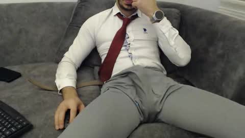 Snapshot of dirtyybooyy77 chatting on February 27, 11:49 pm dirtyybooyy77 online show from February 27, 11:49 pm