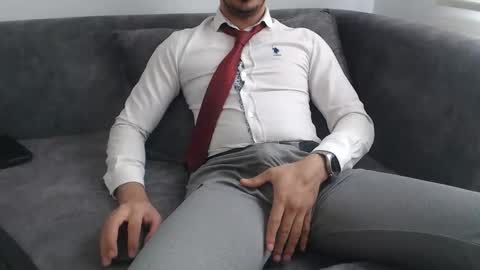 Snapshot of dirtyybooyy77 chatting on April 8, 10:15 am dirtyybooyy77 online show from April 8, 10:15 am