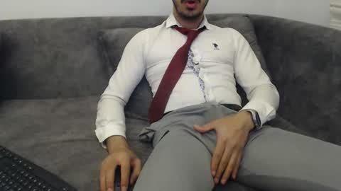 Snapshot of dirtyybooyy77 chatting on April 10, 4:23 pm dirtyybooyy77 online show from April 10, 4:23 pm