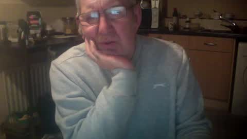 Snapshot of discovery63 chatting on December 31, 7:51 pm discovery63 online show from December 31, 7:51 pm