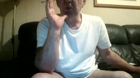 Snapshot of discovery63 chatting on September 8, 7:57 pm discovery63 online show from September 8, 7:57 pm