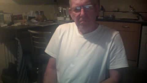 Snapshot of discovery63 chatting on September 14, 7:02 pm discovery63 online show from September 14, 7:02 pm