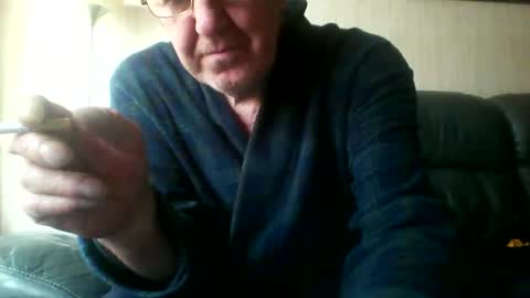Snapshot of discovery63 chatting on April 3, 10:13 am discovery63 online show from April 3, 10:13 am