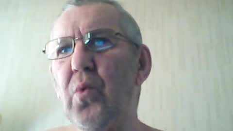 Snapshot of discovery63 chatting on June 18, 9:25 am discovery63 online show from June 18, 9:25 am