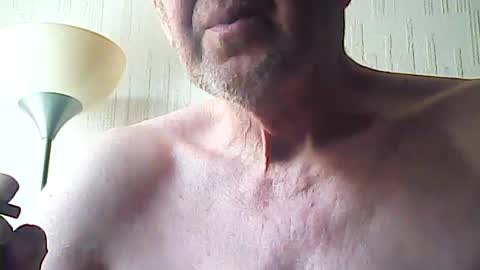 Snapshot of discovery63 chatting on July 3, 10:54 am discovery63 online show from July 3, 10:54 am