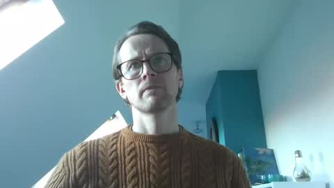 Snapshot of discovery_99 chatting on January 3, 1:03 pm discovery_99 online show from January 3, 1:03 pm