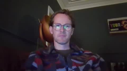 Snapshot of discovery_99 chatting on October 4, 9:46 pm discovery_99 online show from October 4, 9:46 pm