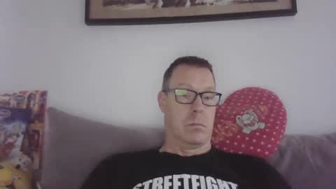 disney0988 online show from December 9, 8:11 am