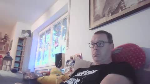 disney0988 online show from December 10, 6:44 am