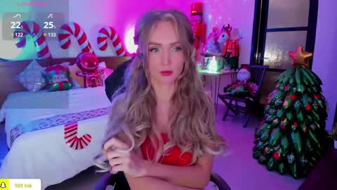 Snapshot of disney__princess chatting on December 22, 11:00 am JASMINE online show from December 22, 11:00 am