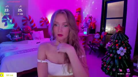Snapshot of disney__princess chatting on December 25, 11:54 am JASMINE online show from December 25, 11:54 am