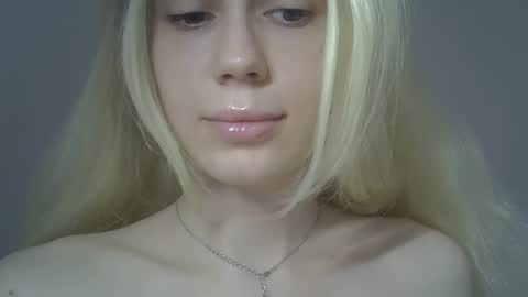 DitaMilton online show from March 3, 1:50 pm