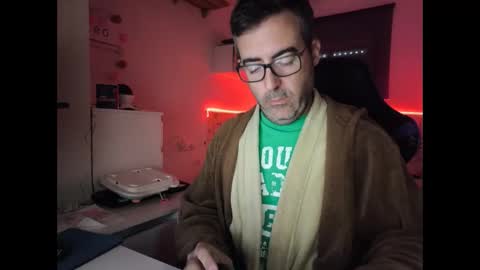 Snapshot of ditos_c chatting on November 24, 9:09 am ditos_c online show from November 24, 9:09 am