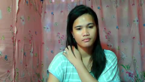 Snapshot of divina071594 chatting on July 23, 10:40 pm REYAN online show from July 23, 10:40 pm