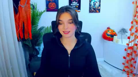 Hannah online show from October 28, 3:04 pm