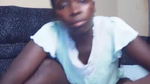 divineassgoddess online show from April 7, 8:37 am