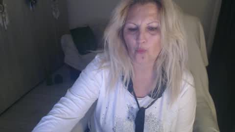 Alexxa online show from April 7, 10:20 pm