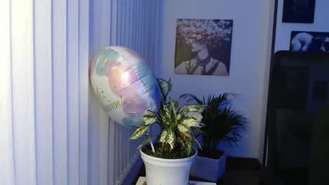 Hera online show from December 18, 9:59 am