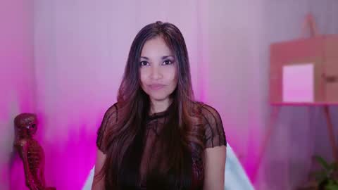 Snapshot of divinelynn chatting on February 22, 10:42 pm DivineLynn online show from February 22, 10:42 pm