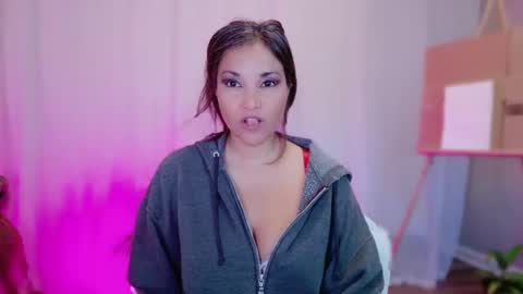 Snapshot of divinelynn chatting on February 27, 5:36 pm DivineLynn online show from February 27, 5:36 pm