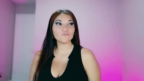 Snapshot of divinelynn chatting on October 31, 4:52 pm DivineLynn online show from October 31, 4:52 pm