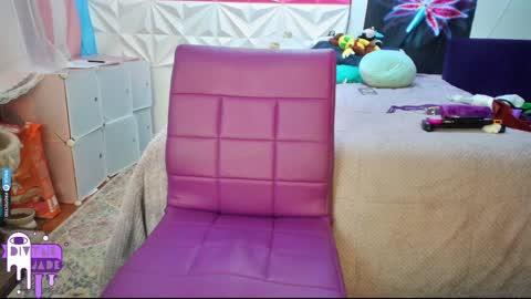 Jade Divyne online show from December 9, 12:45 am