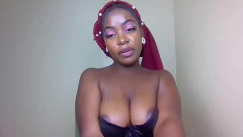 Snapshot of dixie_sluty chatting on May 13, 7:55 pm Dixie online show from May 13, 7:55 pm