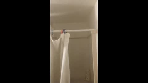 Snapshot of dixonbird41 chatting on March 10, 1:01 am dixonbird41 online show from March 10, 1:01 am