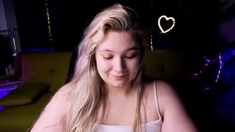 Jenia online show from December 4, 5:05 am