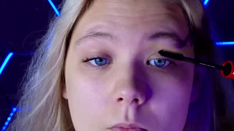 Jenia online show from December 5, 2:09 am