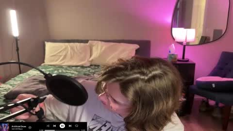 djentslut online show from December 4, 7:56 pm