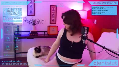 djentslut online show from February 27, 1:38 am