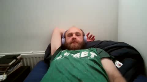 Snapshot of djschoor chatting on September 30, 2:11 pm djschoor online show from September 30, 2:11 pm