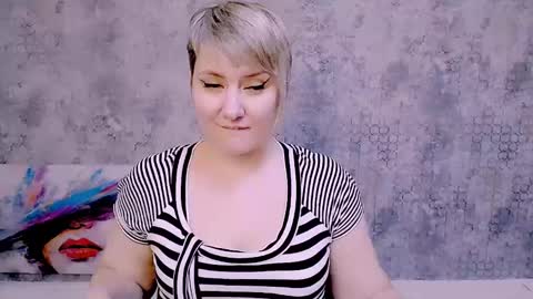 djullia online show from February 3, 12:14 pm