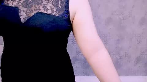 djullia online show from October 12, 5:17 am