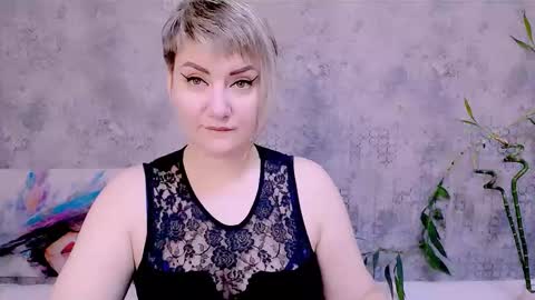 djullia online show from October 25, 5:48 am