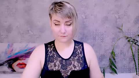 djullia online show from November 6, 7:09 am