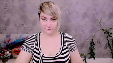 djullia online show from December 22, 7:16 am