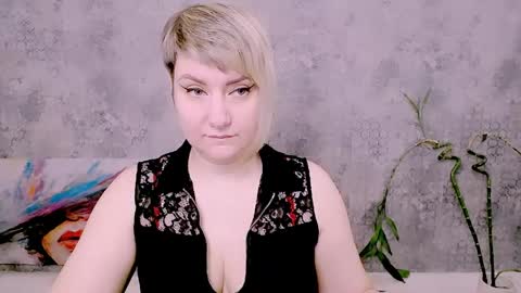 djullia online show from March 30, 5:52 am