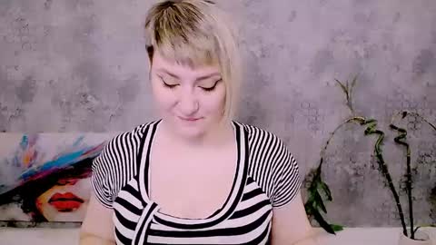 djullia online show from April 11, 5:23 am