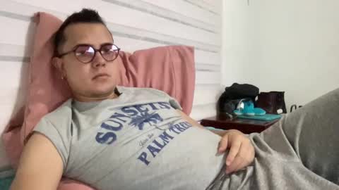 Snapshot of dleonbon chatting on November 18, 1:48 pm Liam Bon online show from November 18, 1:48 pm