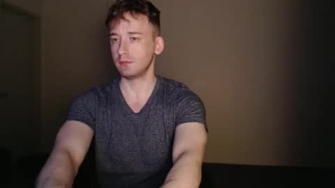 Snapshot of dmitrydickov chatting on December 5, 6:33 am DmitryDickov online show from December 5, 6:33 am